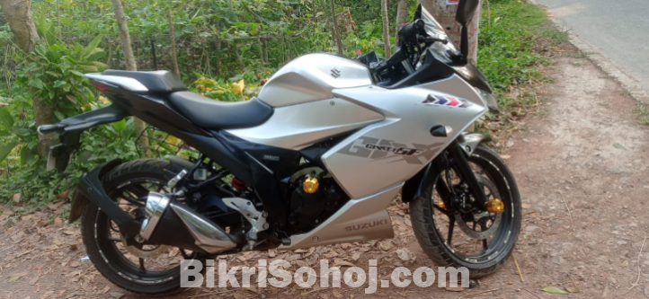 Suzuki Gixxer sf Fi abs